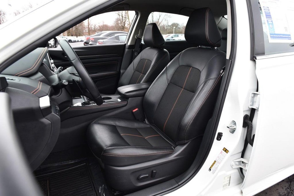 2020 Nissan Altima 2.5 SR Sedan