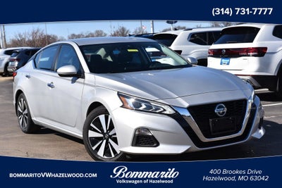 2022 Nissan Altima 2.5 SV Sedan