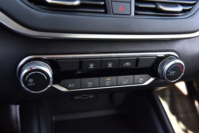 2022 Nissan Altima 2.5 SV Sedan