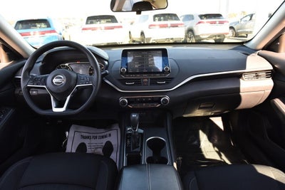 2022 Nissan Altima 2.5 SV Sedan