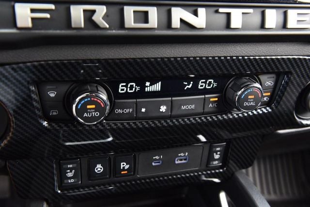 2025 Nissan Frontier SV