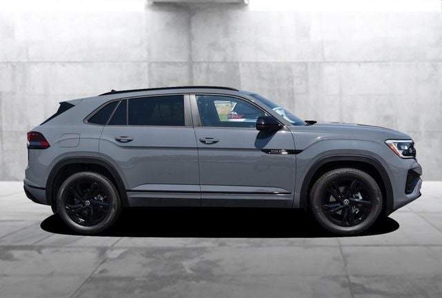 2026 Volkswagen Atlas Cross Sport 2.0T SEL R-Line Black