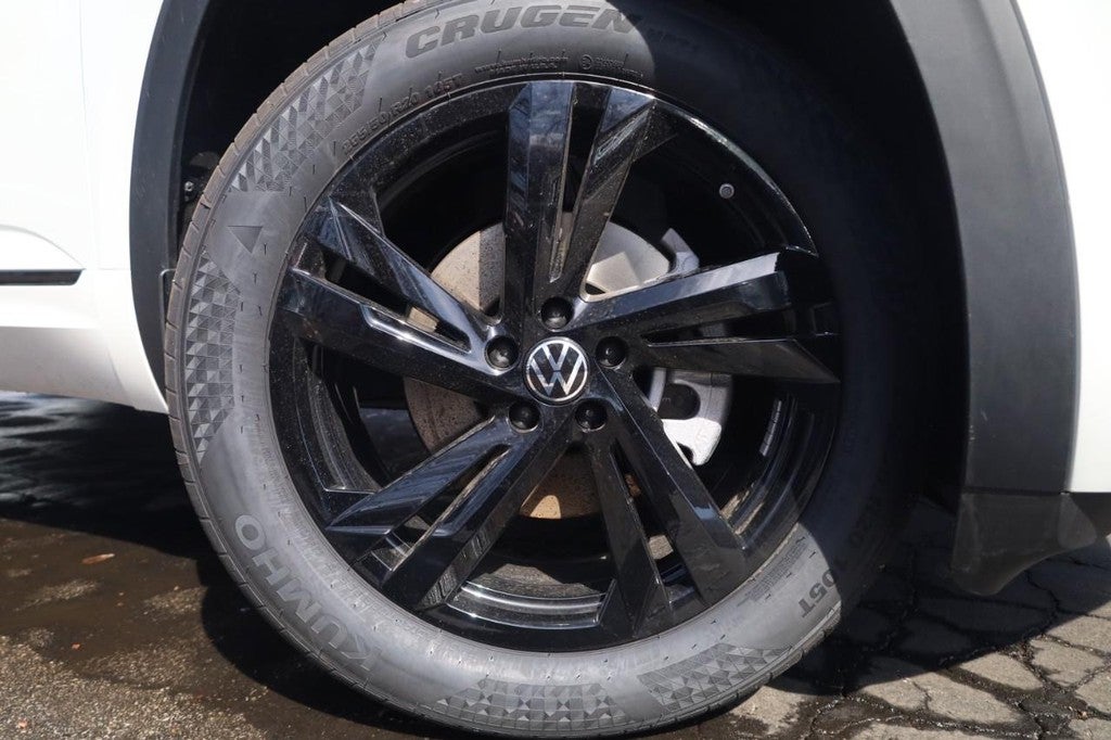 2026 Volkswagen Atlas Cross Sport 2.0T SEL R-Line Black 4MOTION