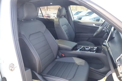 2026 Volkswagen Atlas Cross Sport 2.0T SEL R-Line Black 4MOTION