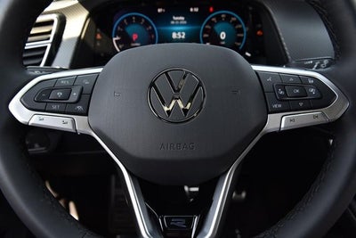 2026 Volkswagen Atlas Cross Sport 2.0T SEL R-Line Black