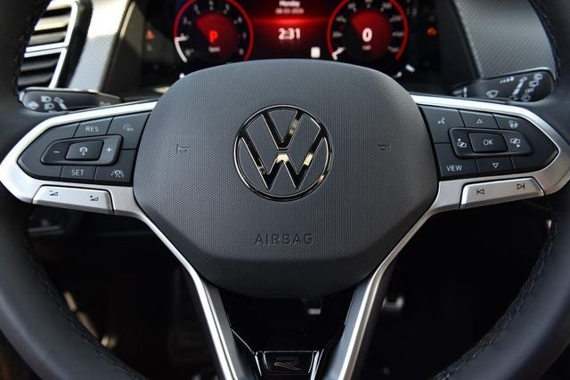 2026 Volkswagen Atlas Cross Sport 2.0T SEL R-Line Black