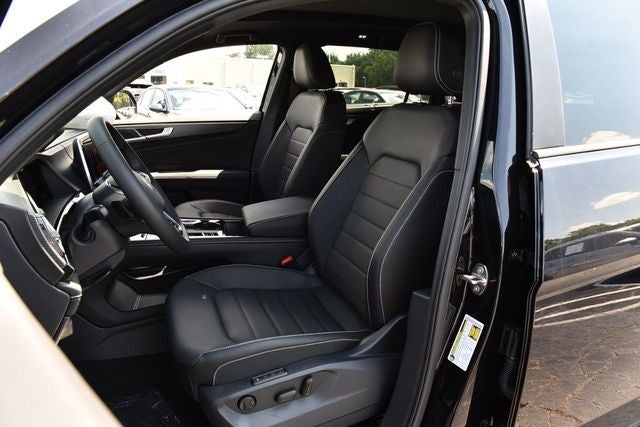 2026 Volkswagen Atlas Cross Sport 2.0T SEL R-Line Black