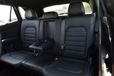 2024 Volkswagen Atlas Cross Sport 2.0T SEL R-Line