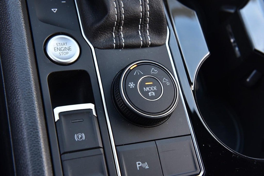 2023 Volkswagen Atlas Cross Sport 2.0T SEL 4MOTION