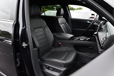 2025 Volkswagen Atlas Cross Sport 2.0T SEL