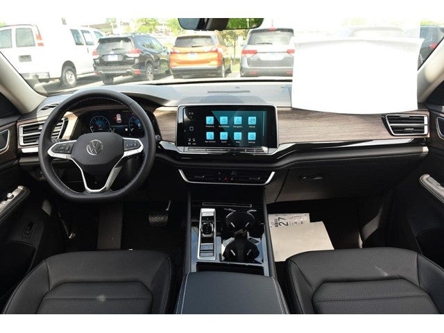 2026 Volkswagen Atlas 2.0T SEL