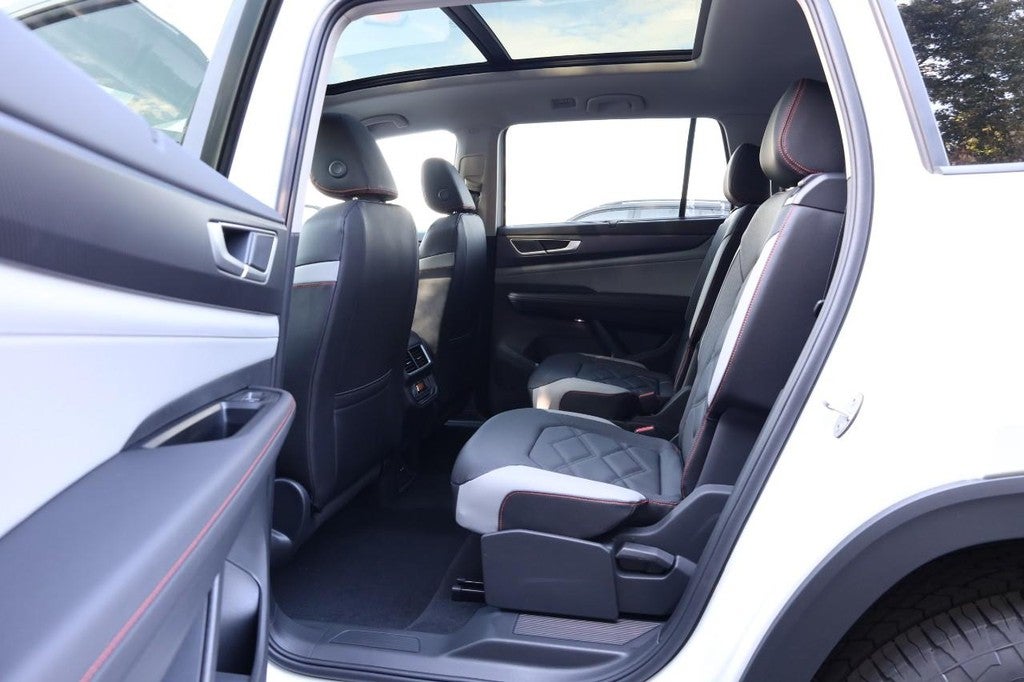 2026 Volkswagen Atlas 2.0T Peak Edition 4MOTION