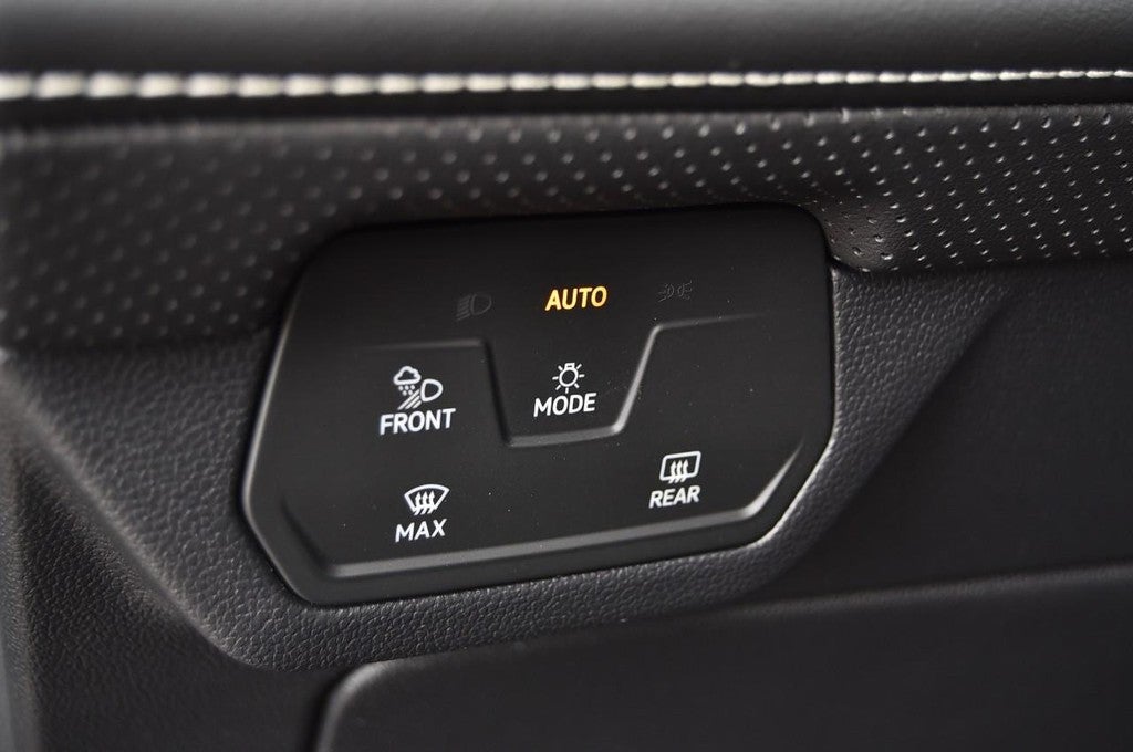 2026 Volkswagen Atlas Cross Sport 2.0T SE FWD