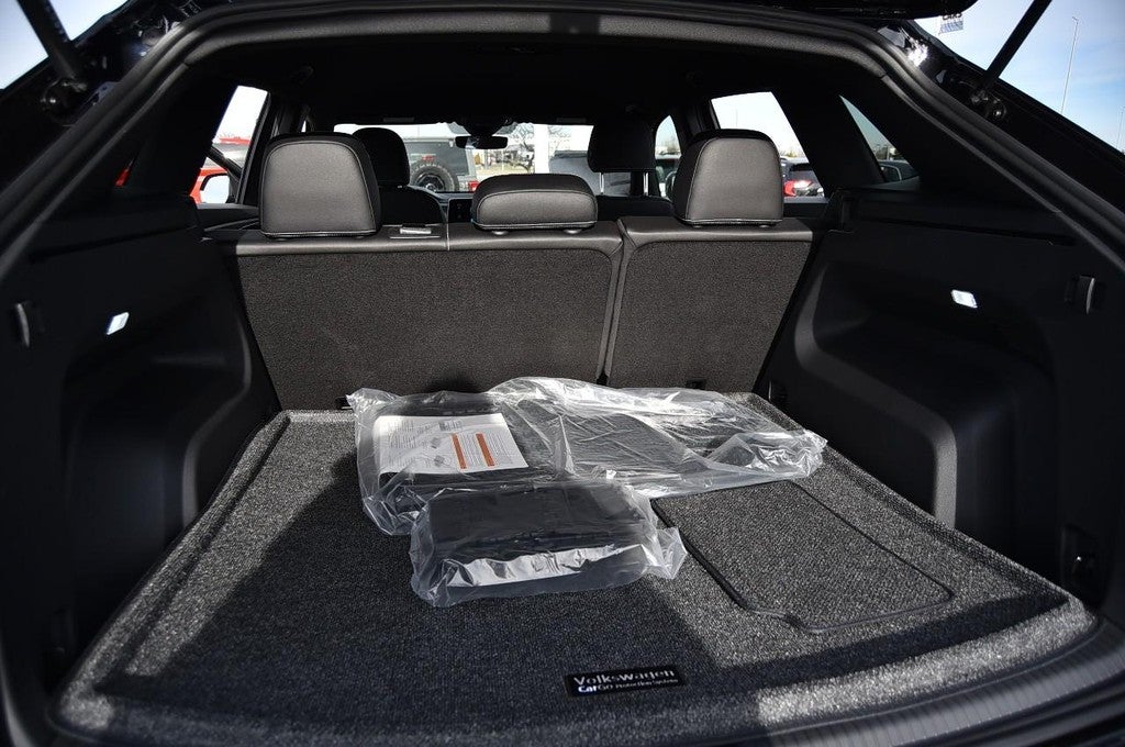 2026 Volkswagen Atlas Cross Sport 2.0T SE FWD