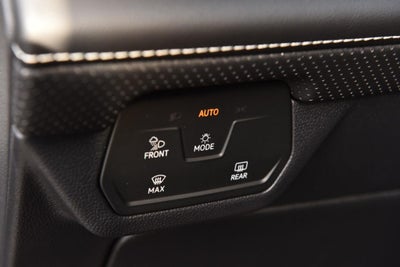 2026 Volkswagen Atlas Cross Sport 2.0T SE FWD