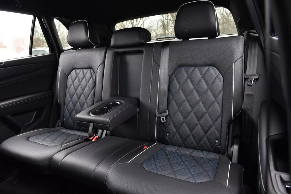 2026 Volkswagen Atlas Cross Sport 2.0T SEL Premium R-Line 4MOTION