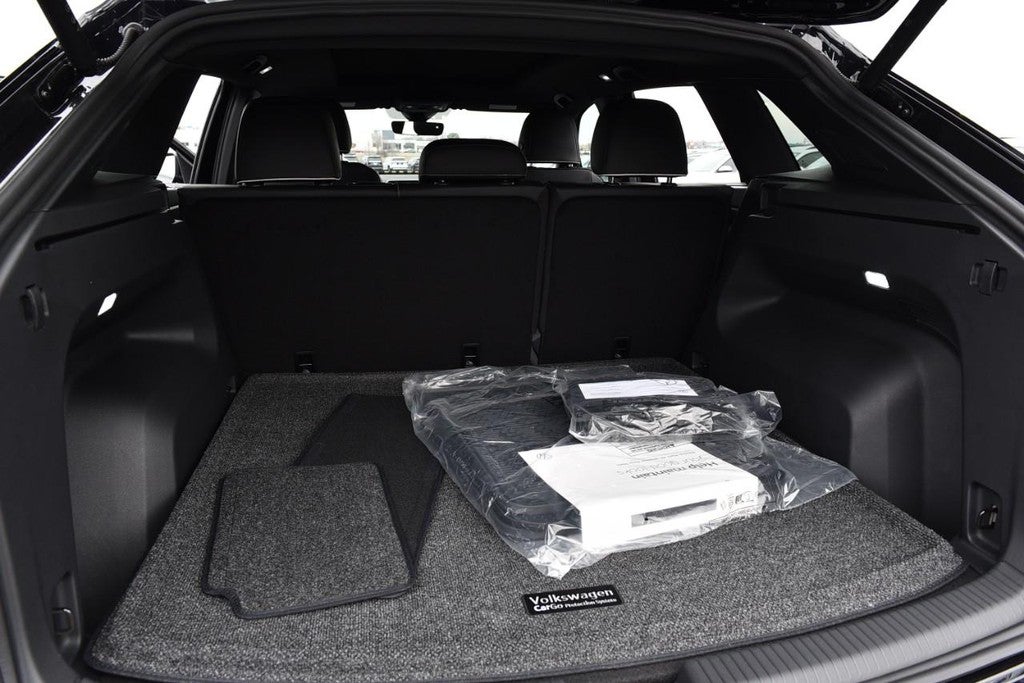 2026 Volkswagen Atlas Cross Sport 2.0T SEL Premium R-Line 4MOTION