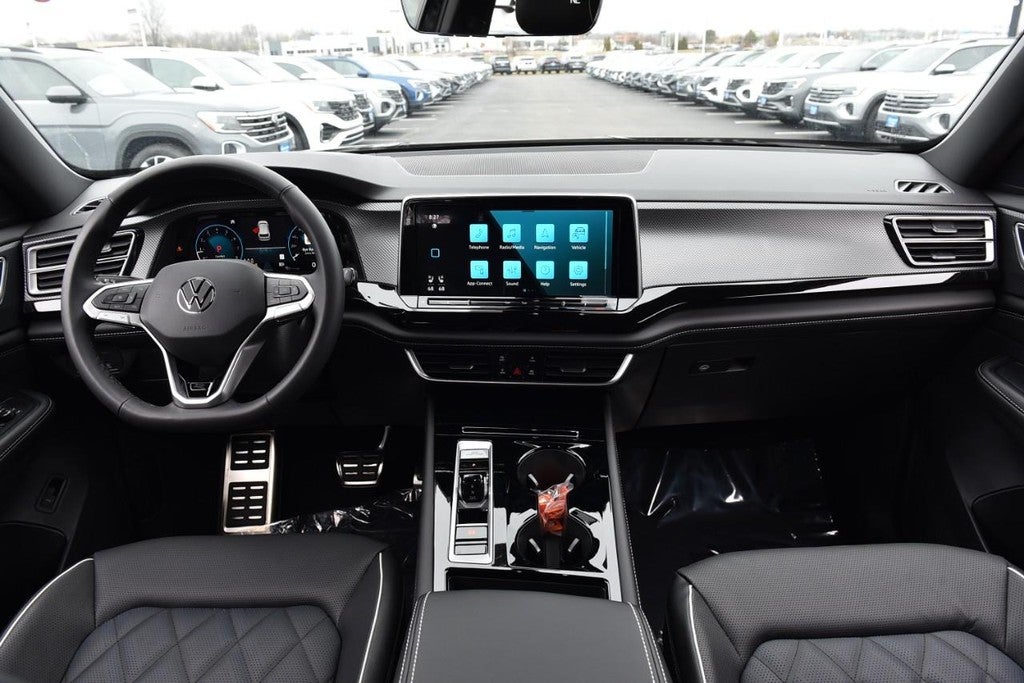 2026 Volkswagen Atlas Cross Sport 2.0T SEL Premium R-Line 4MOTION