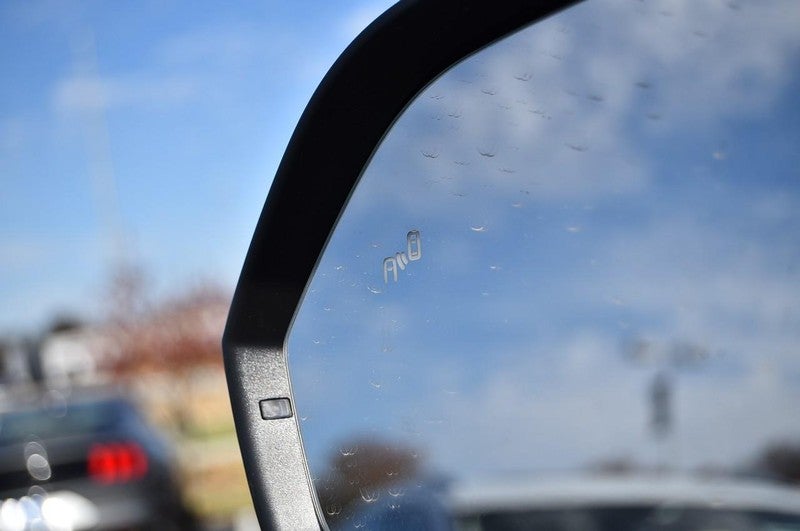 2026 Volkswagen Atlas Cross Sport 2.0T SEL Premium R-Line 4MOTION