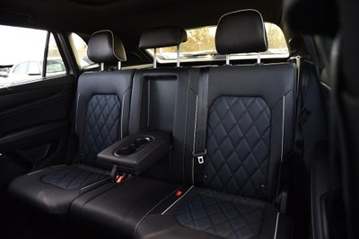 2026 Volkswagen Atlas Cross Sport 2.0T SEL Premium R-Line 4MOTION