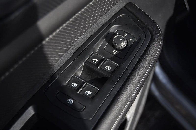 2026 Volkswagen Atlas Cross Sport 2.0T SEL Premium R-Line 4MOTION