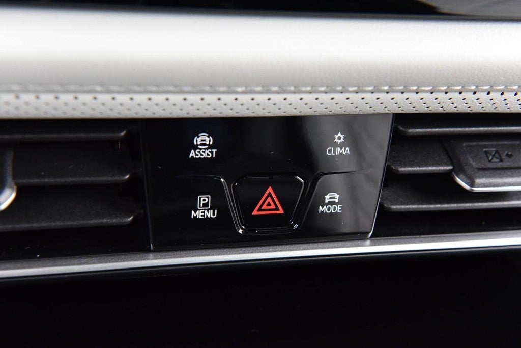 2026 Volkswagen Atlas Cross Sport 2.0T SEL Premium R-Line 4MOTION