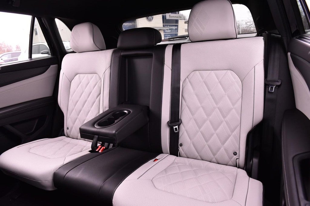 2026 Volkswagen Atlas Cross Sport 2.0T SEL Premium R-Line 4MOTION