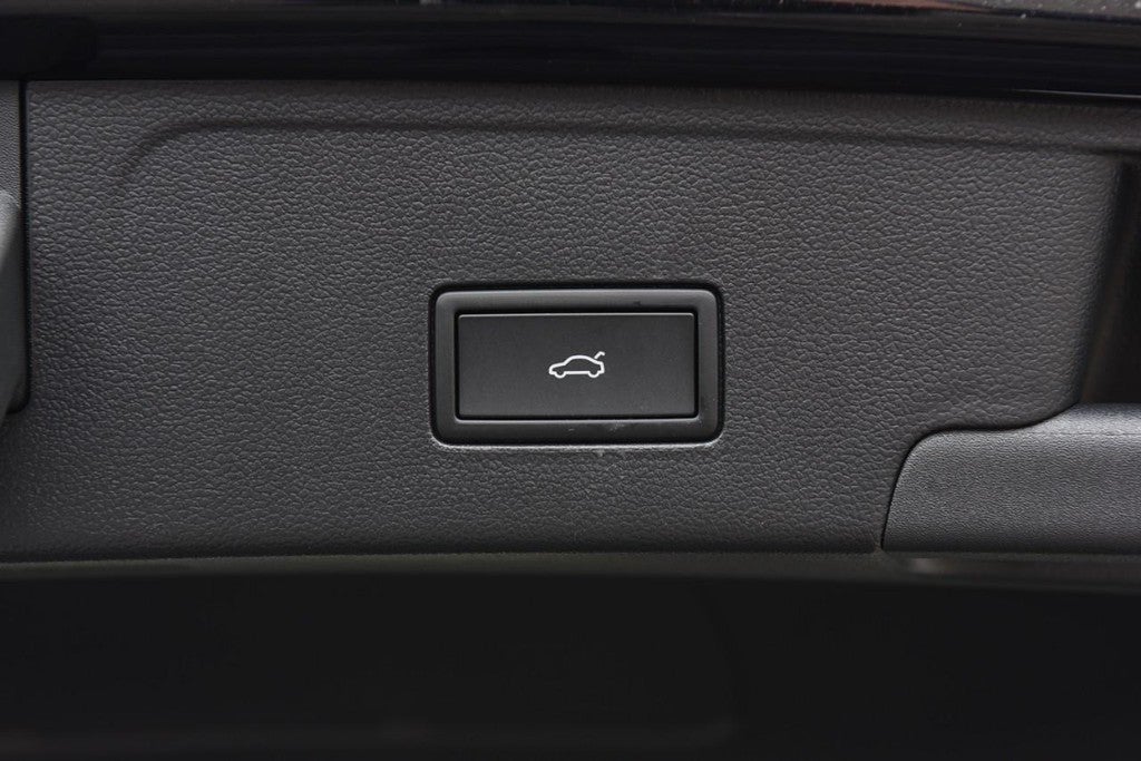 2026 Volkswagen Atlas Cross Sport 2.0T SEL Premium R-Line 4MOTION