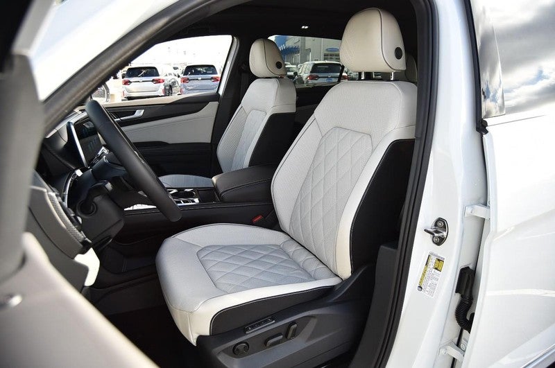 2026 Volkswagen Atlas Cross Sport 2.0T SEL Premium R-Line 4MOTION