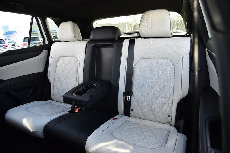 2026 Volkswagen Atlas Cross Sport 2.0T SEL Premium R-Line 4MOTION