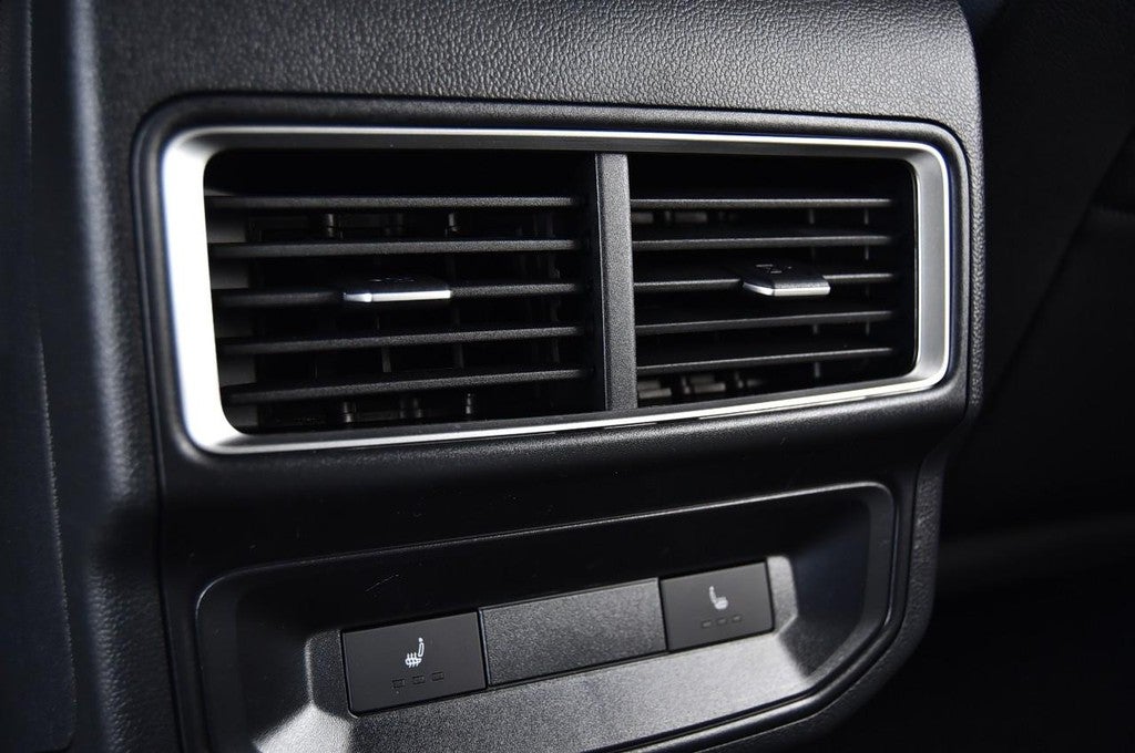 2026 Volkswagen Atlas Cross Sport 2.0T SEL Premium R-Line 4MOTION