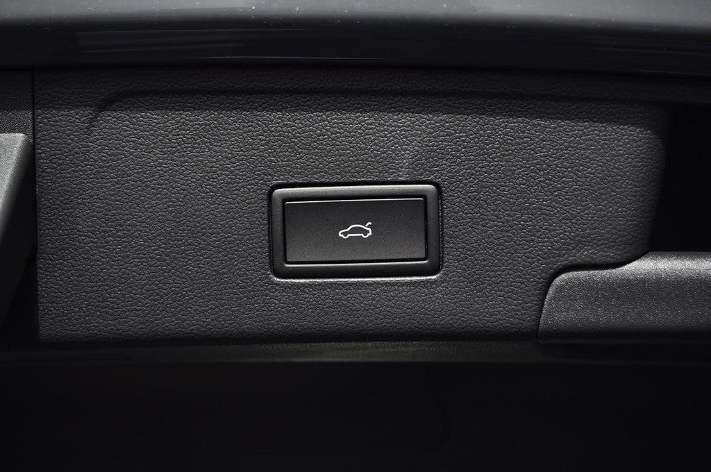 2026 Volkswagen Atlas Cross Sport 2.0T SEL Premium R-Line 4MOTION