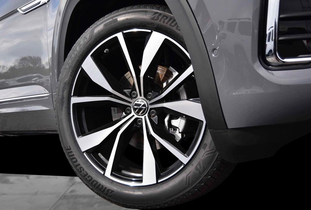 2026 Volkswagen Atlas Cross Sport 2.0T SEL Premium R-Line 4MOTION