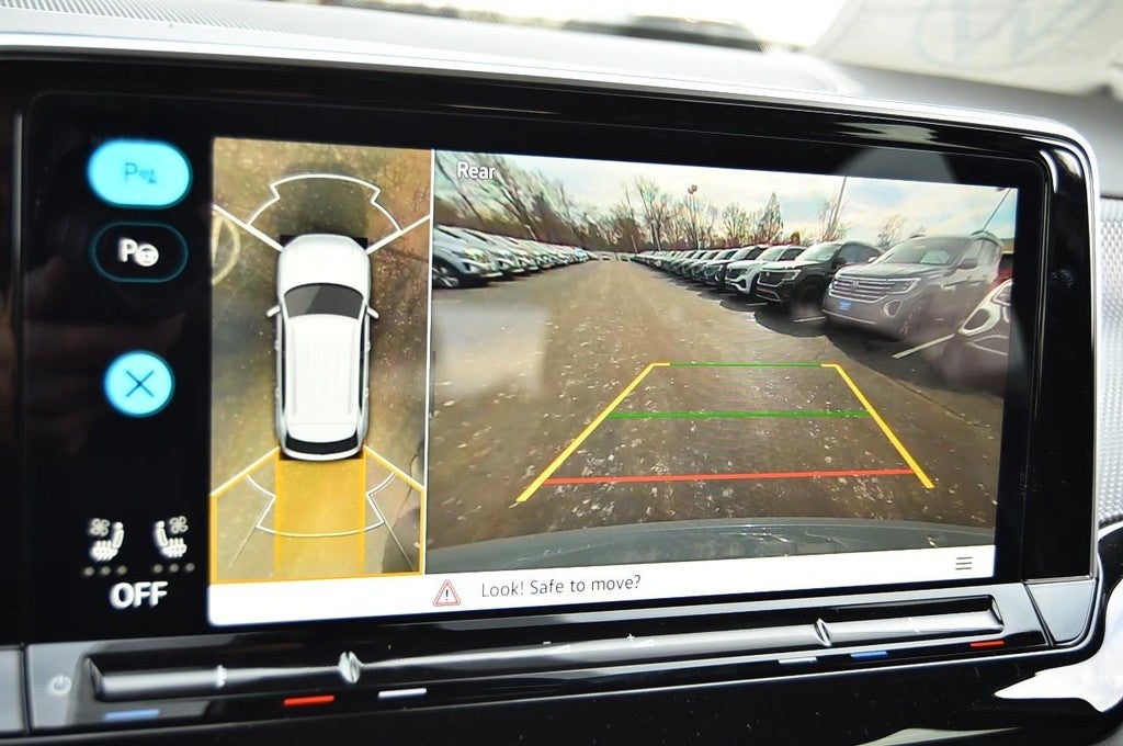 2026 Volkswagen Atlas Cross Sport 2.0T SEL Premium R-Line 4MOTION