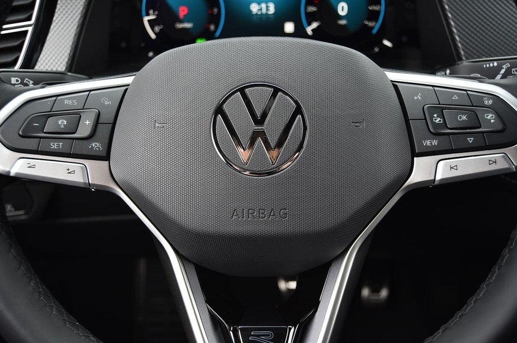 2026 Volkswagen Atlas Cross Sport 2.0T SEL Premium R-Line 4MOTION