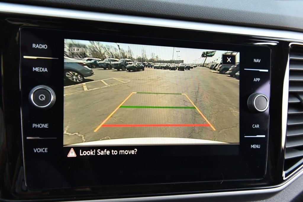 2023 Volkswagen Atlas Cross Sport 3.6L V6 SEL Premium R-Line 4MOTION