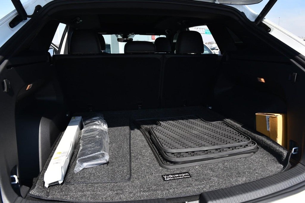 2023 Volkswagen Atlas Cross Sport 3.6L V6 SEL Premium R-Line 4MOTION