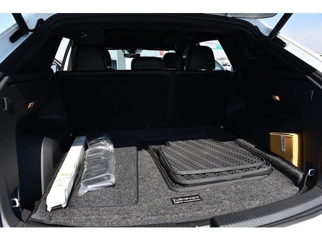 2023 Volkswagen Atlas Cross Sport 3.6L V6 SEL Premium R-Line 4MOTION