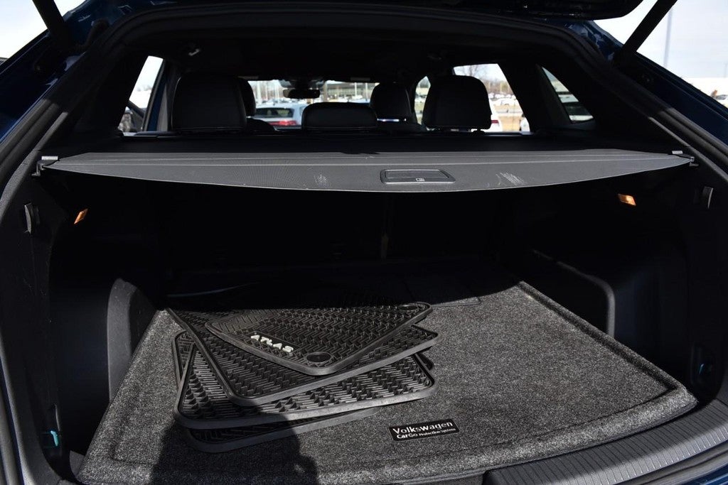 2022 Volkswagen Atlas Cross Sport 3.6L V6 SEL Premium R-Line 4MOTION