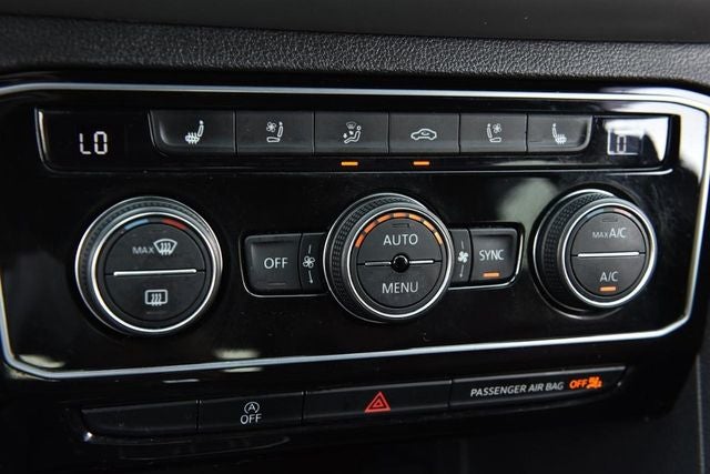 2023 Volkswagen Atlas Cross Sport 3.6L V6 SEL Premium R-Line