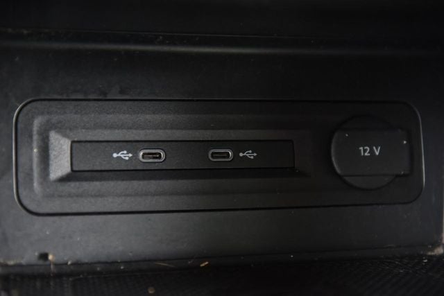 2023 Volkswagen Atlas Cross Sport 3.6L V6 SEL Premium R-Line