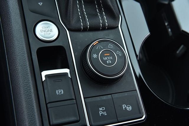 2023 Volkswagen Atlas Cross Sport 3.6L V6 SEL Premium R-Line