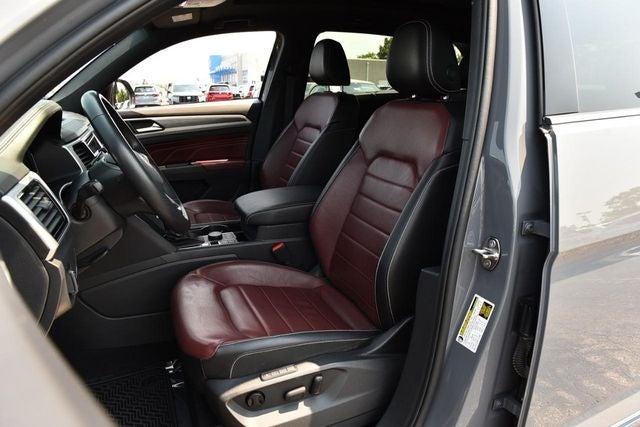 2023 Volkswagen Atlas Cross Sport 3.6L V6 SEL Premium R-Line
