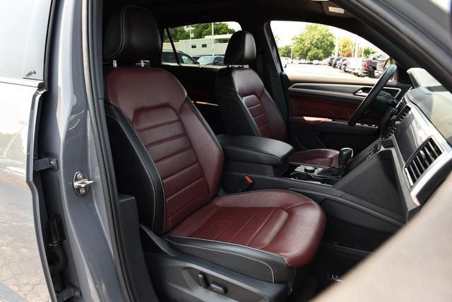 2023 Volkswagen Atlas Cross Sport 3.6L V6 SEL Premium R-Line