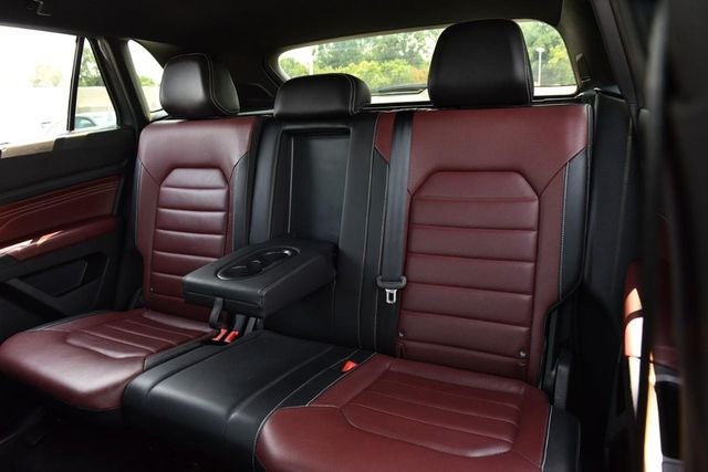 2023 Volkswagen Atlas Cross Sport 3.6L V6 SEL Premium R-Line