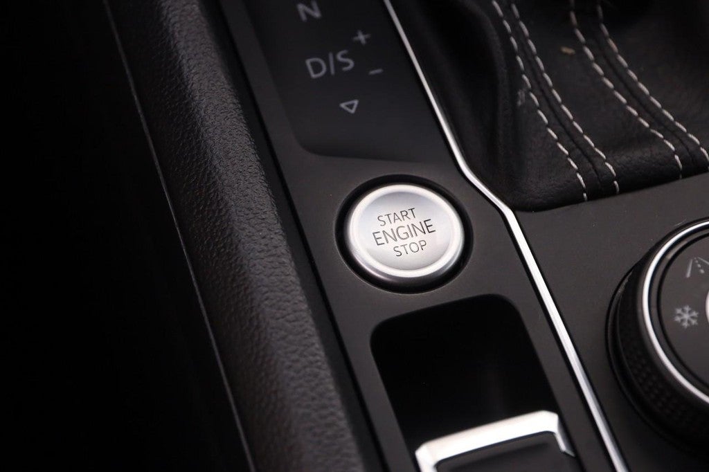 2023 Volkswagen Atlas Cross Sport 3.6L V6 SEL Premium R-Line 4MOTION