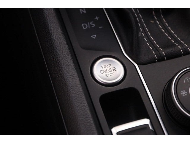 2023 Volkswagen Atlas Cross Sport 3.6L V6 SEL Premium R-Line 4MOTION