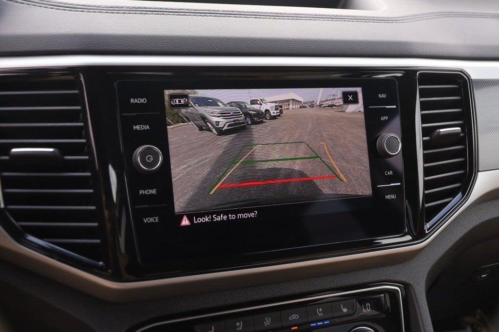 2023 Volkswagen Atlas Cross Sport 3.6L V6 SEL Premium R-Line 4MOTION