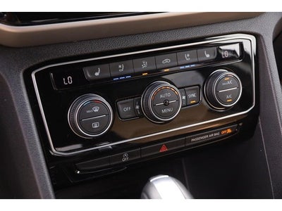 2023 Volkswagen Atlas Cross Sport 3.6L V6 SEL Premium R-Line 4MOTION