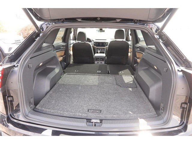 2023 Volkswagen Atlas Cross Sport 3.6L V6 SEL Premium R-Line 4MOTION